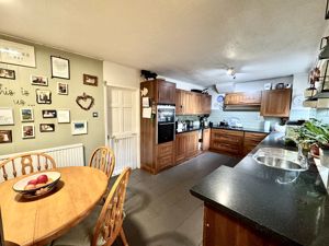 Photo 8- click for photo gallery